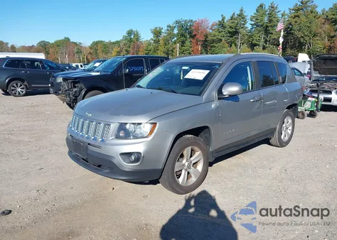 2016 Jeep Compass Latitude из США, поврежденный, VIN 1C4NJDEB1GD759490